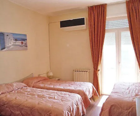 Hotel Mirage 3*